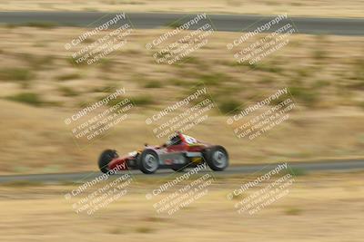 media/Jun-01-2025-CalClub SCCA (Sun) [[eae223c5dd]]/Group 3/Lap race/